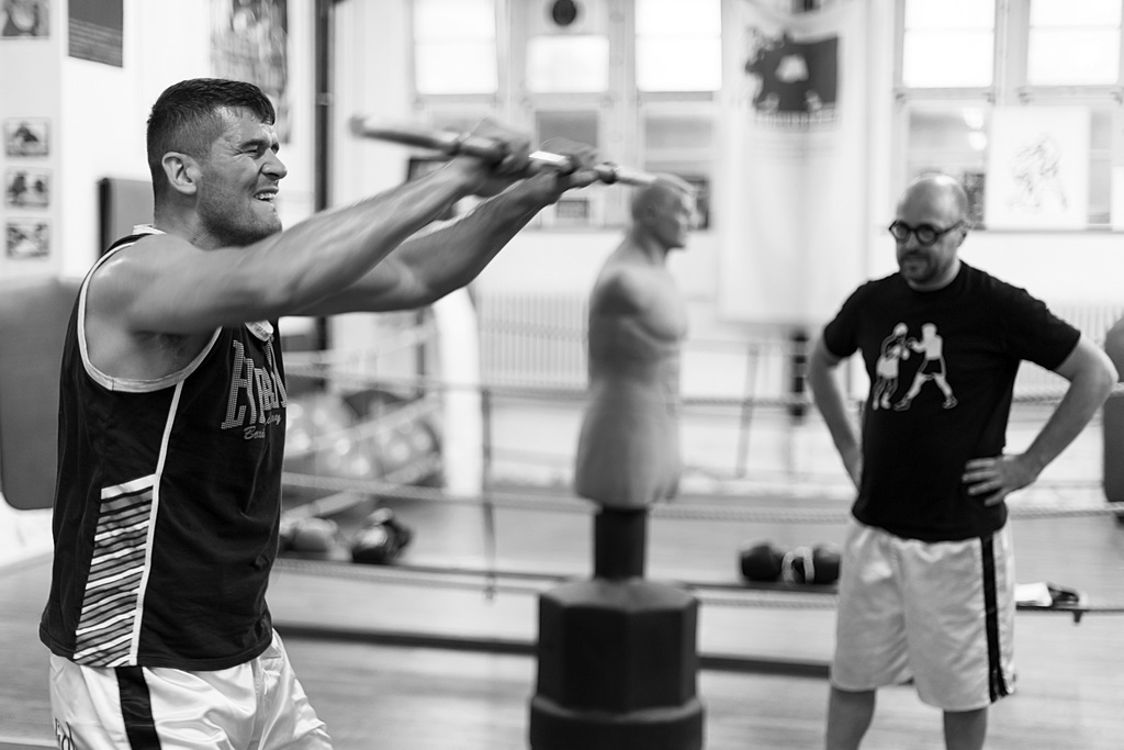 Arnold Gjergjaj und sein Trainer Angelo Gallina im Training.