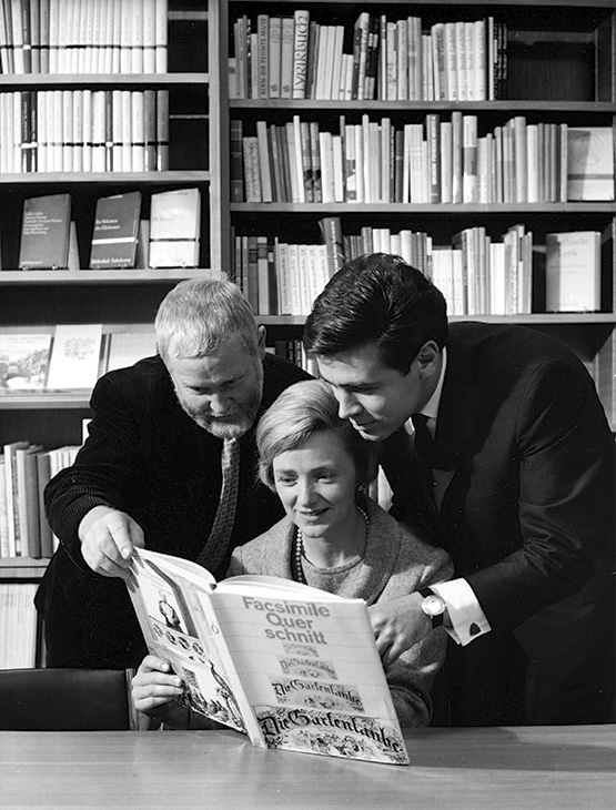 Mit ihrem Auftritt 1961demonstrierten die Fernseh-Lieblinge Heidi Abel und Mäni Weber (rechts) zusammen mit dem Kolumnisten Hanns U. Christen ihre Freude am guten Buch.