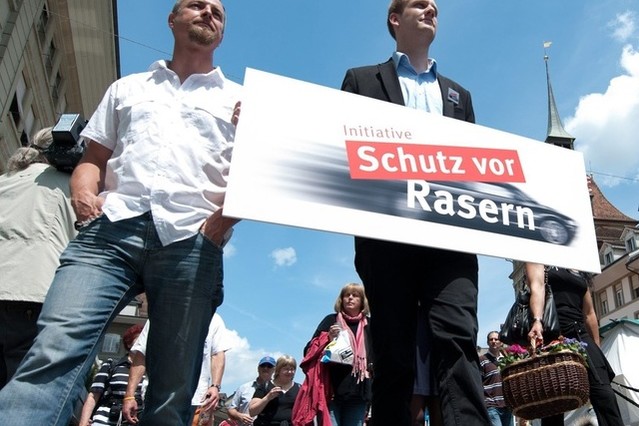 Malama erwägt Rückzug der Raserinitiative class=