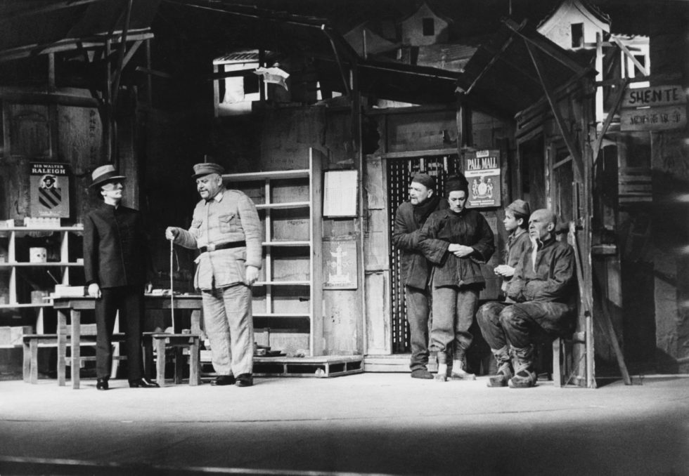 Bertolt Brecht Der Gute Mensch Von Sezuan Das Theaterstück von Bertolt Brecht wurde vor 70 Jahren in Zürich