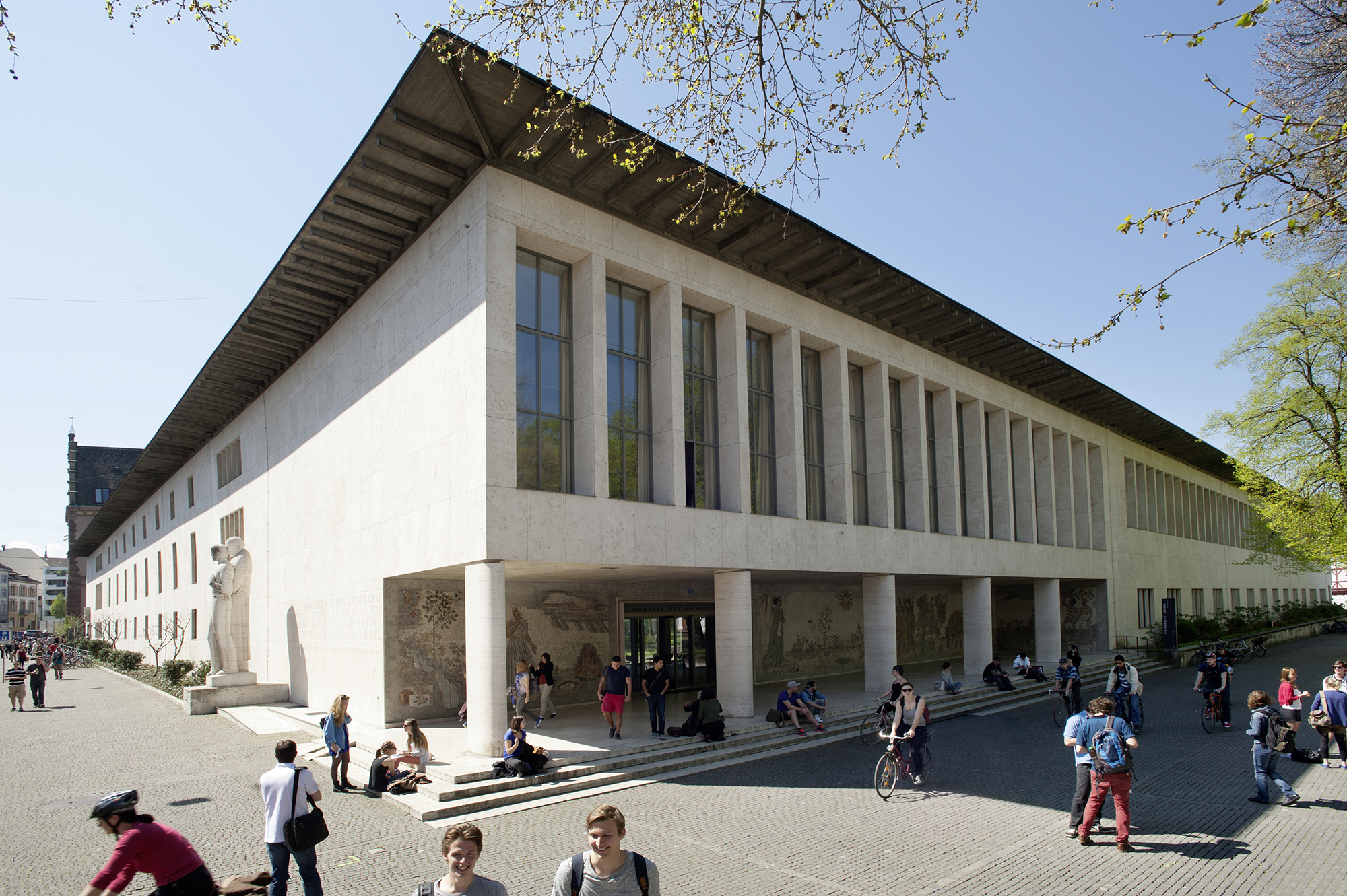 Die Universität Basel will weiterhin mit ihren Partneruniversitäten Europas vernetzt bleiben. Forschung und Studentenaustausch hängen davon ab.