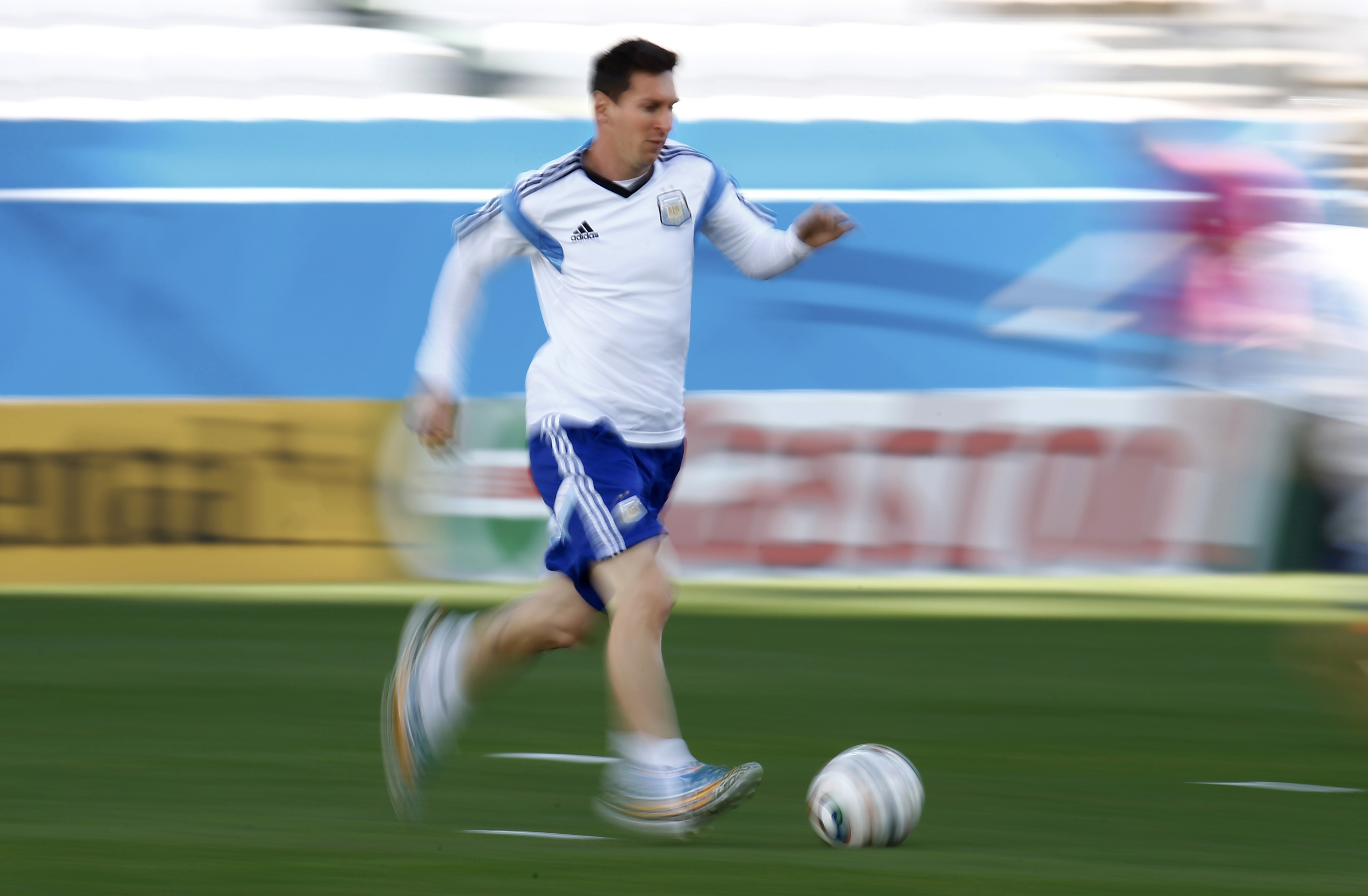 Lionel Messi nicht auf Touren kommen lassen – die vornehmste Aufgabe der Schweizer Nationalmannschaft beim WM-Achtelfinal gegen Argentinien.