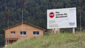 Projekt fuer eine Einfamilienhaus Ueberbauung an sonniger Hanglage in Igis im Churer Rheintal, am Samstag, 4. August 2012. (K