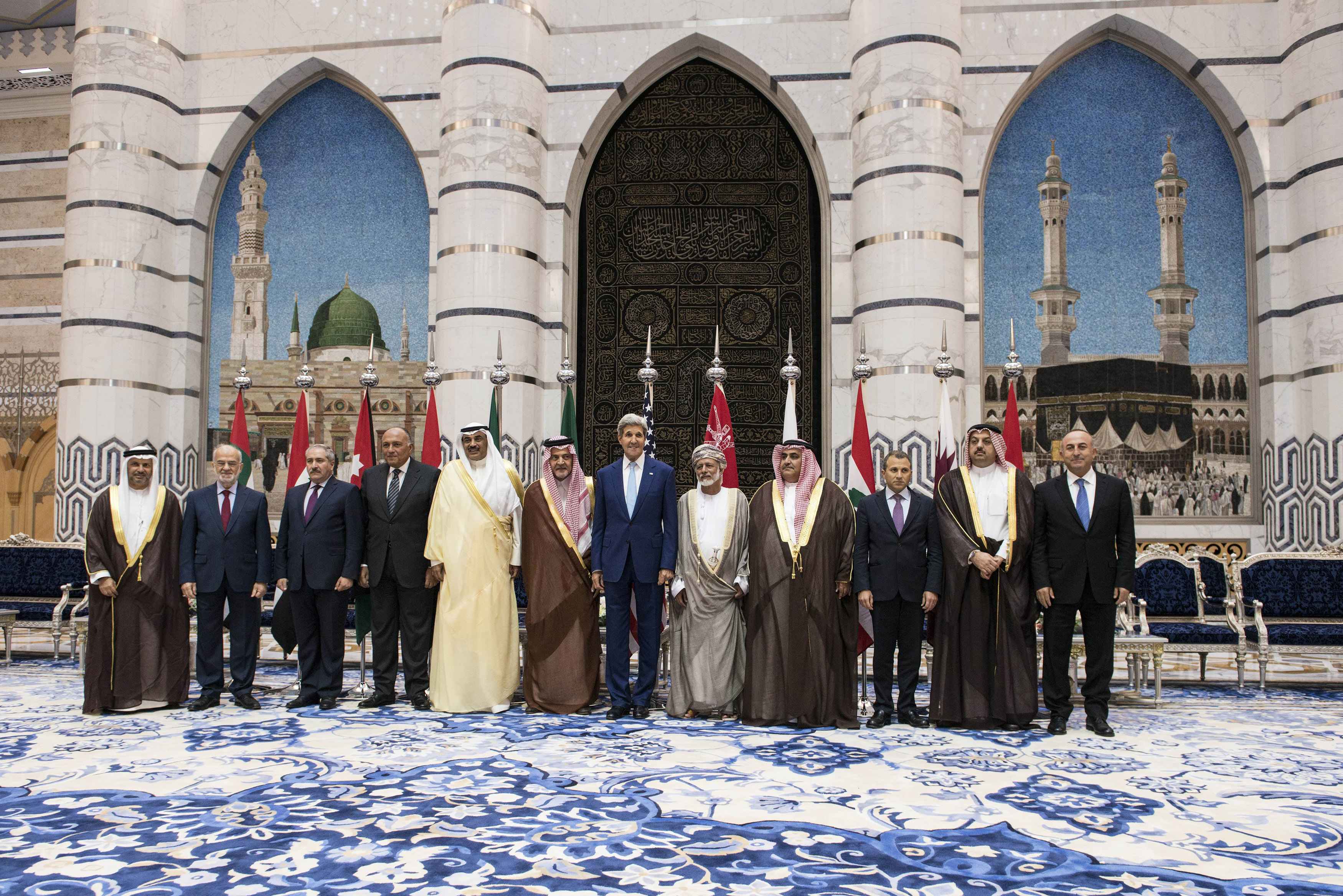 Sinnbildlich: Die arabischen Aussenminister Schulter an Schulter mit John Kerry. 