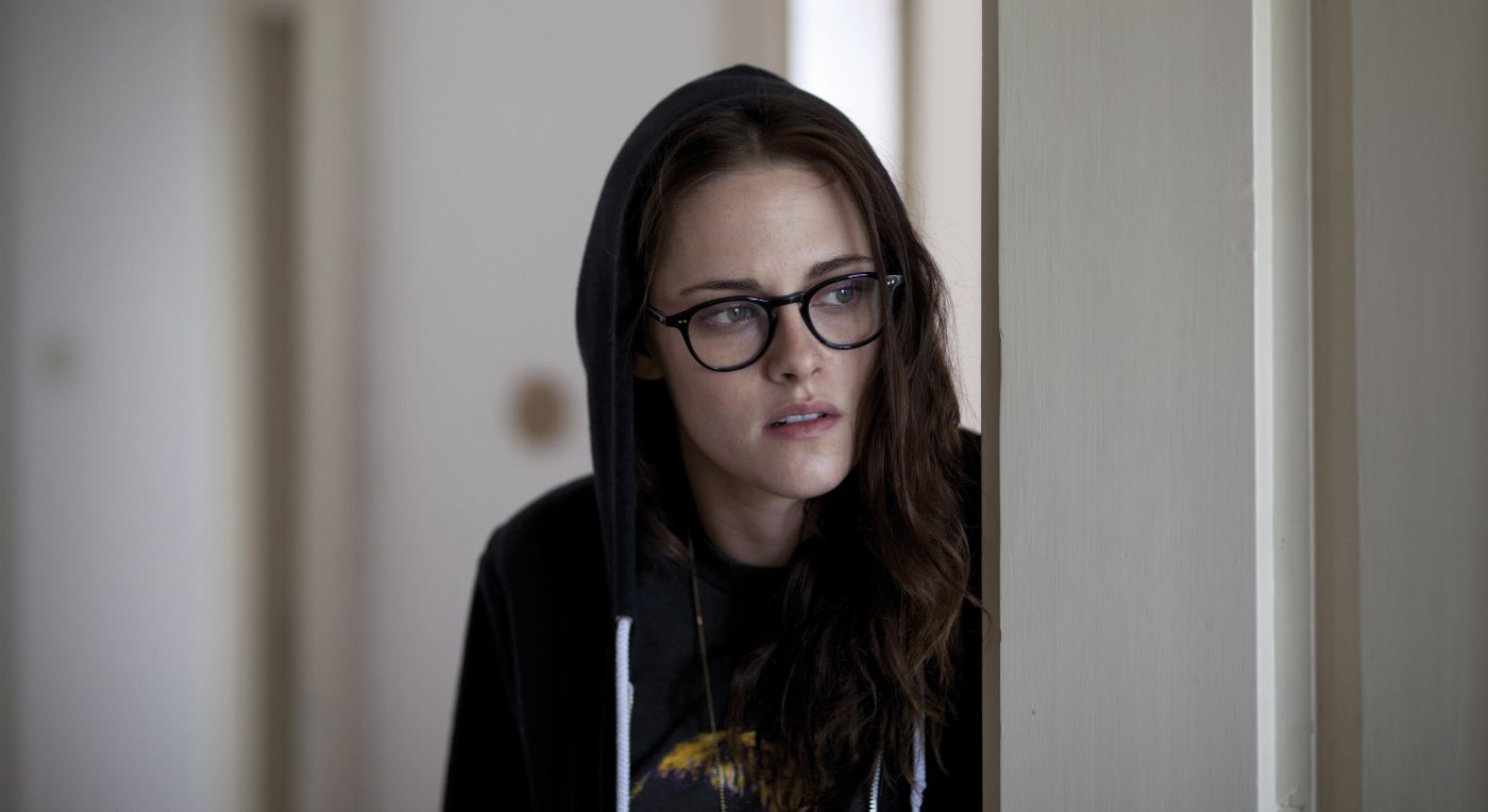 Bleibt blass: Kristen Stewart als Assistentin.