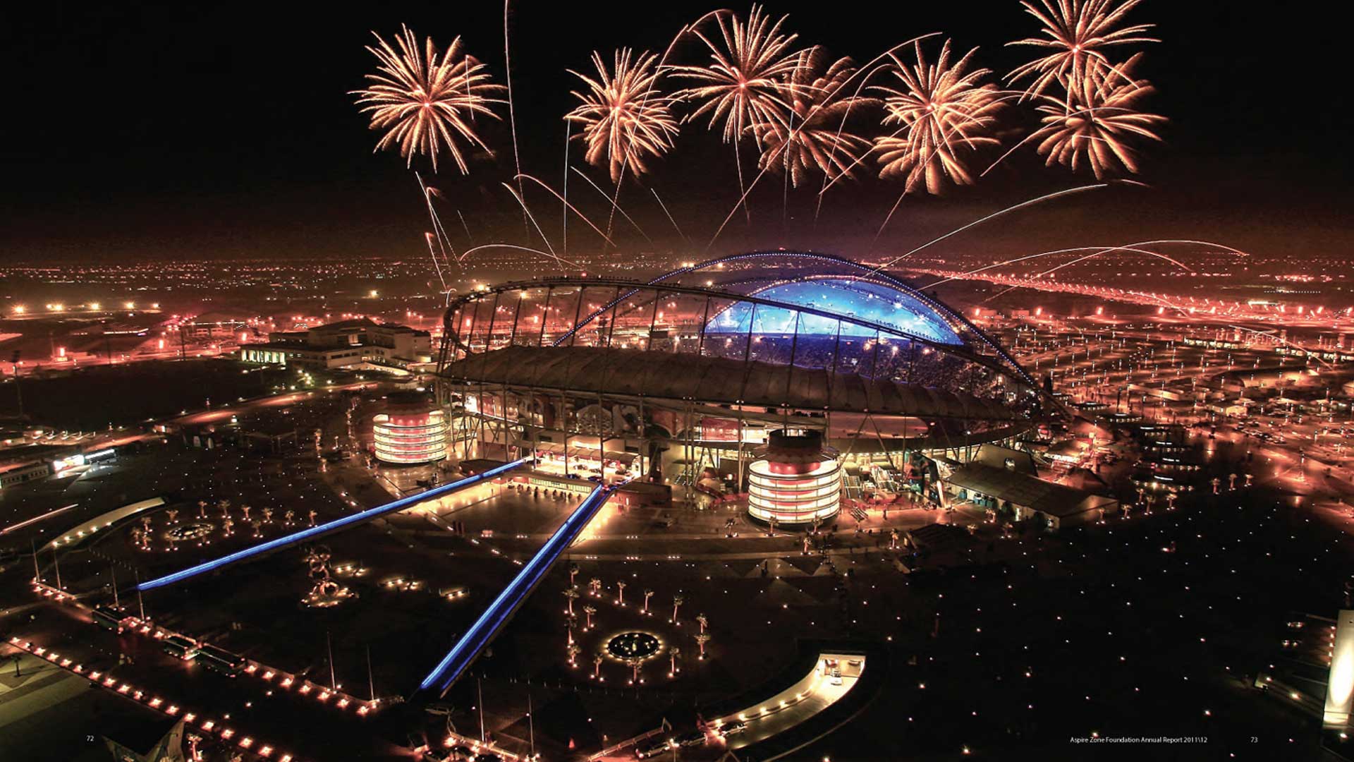 So stellt sich Katar gerne dar: glitzernd. Feuerwerk über der Aspire Academy for Sports Excellence.