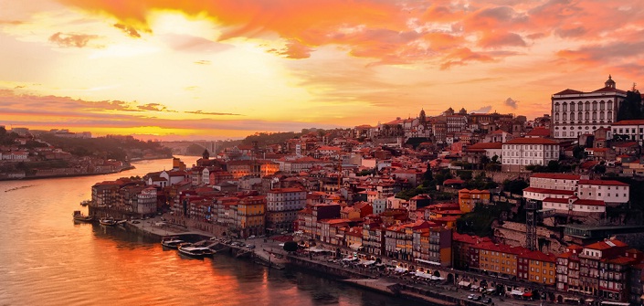 Porto – man kann schon verstehen, dass man sich in diese Stadt verlieben kann.