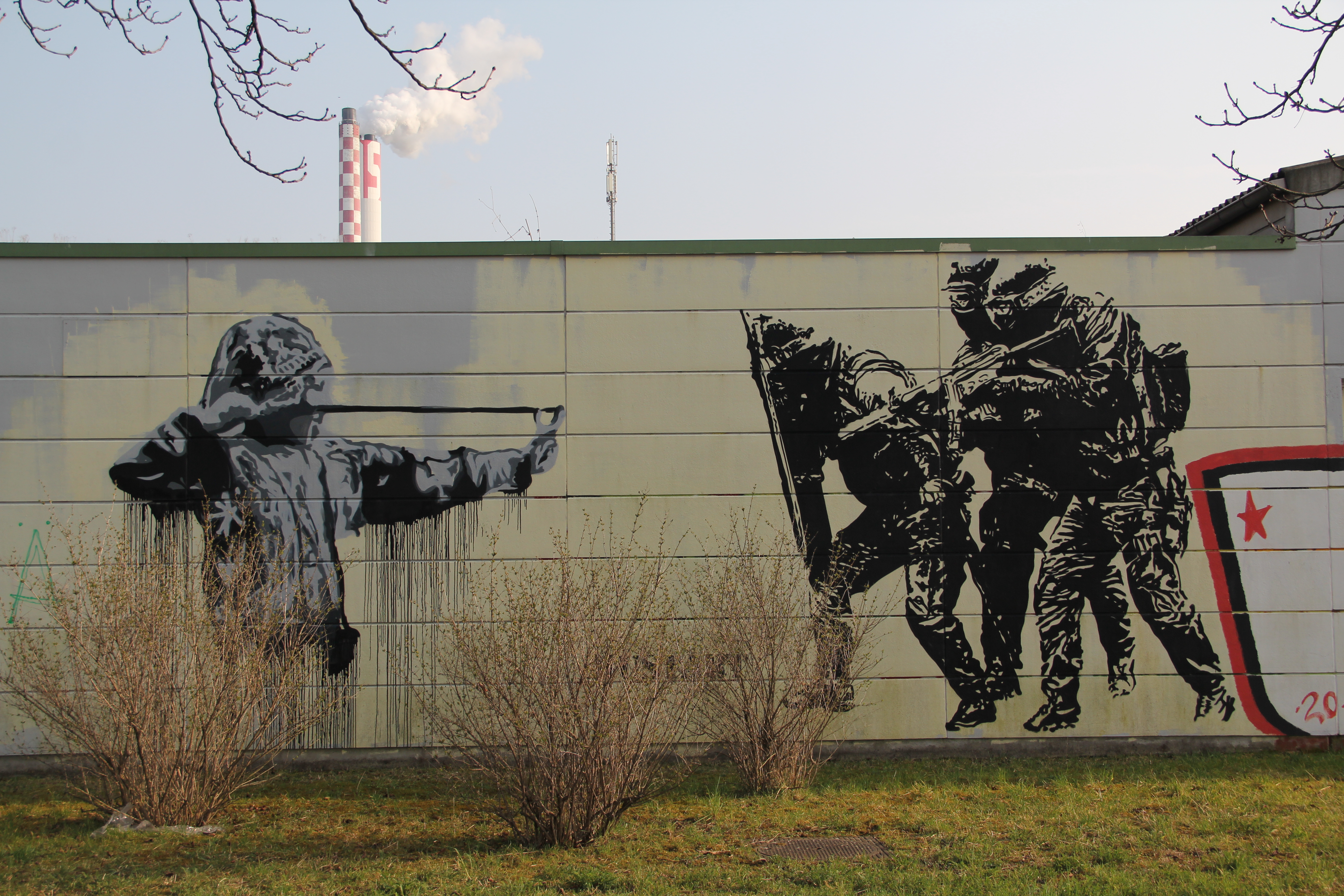 Streetart-Strassenschlacht beim Schlachthof: Bustart hat der Gegend bei der französischen Grenze ein grosses Wandbild beschert.