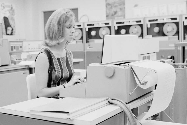 Eine flotte Therapiestunde mit Eliza und Siri class=