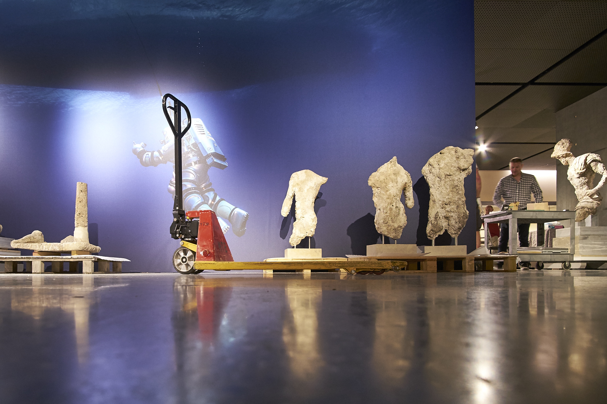 Versunkene Schätze: Das Antikenmuseum Basel holt zum ersten Mal eine Ausstellung von Athen in die Schweiz, welche die geborgenen Kunstwerke eines verunglückten römischen Handelsschiffs zeigen.