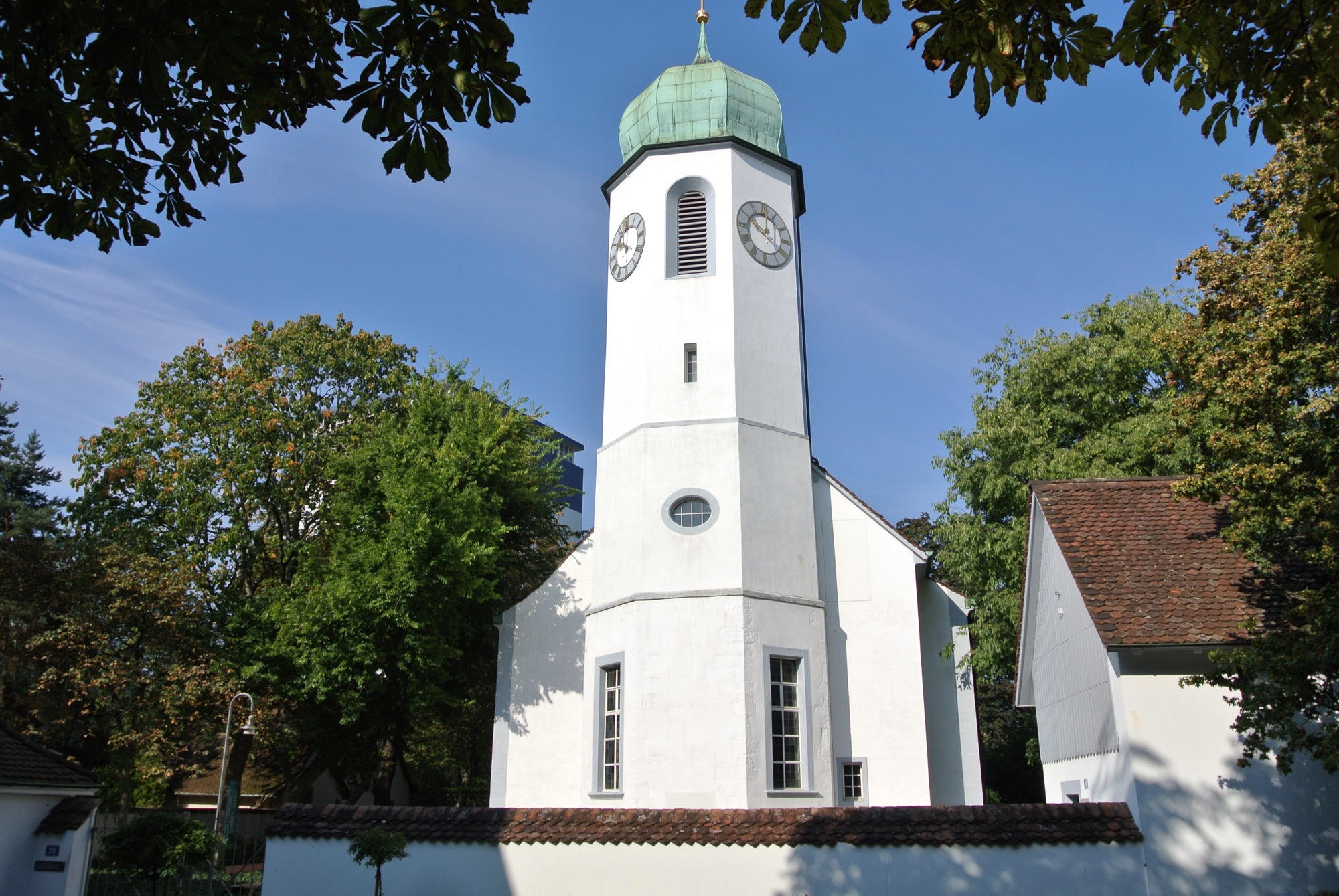 Die 1710 geweihte Dorfkirche von Kleinhüningen ist die einzige Barockkirche auf Kantonsgebiet.