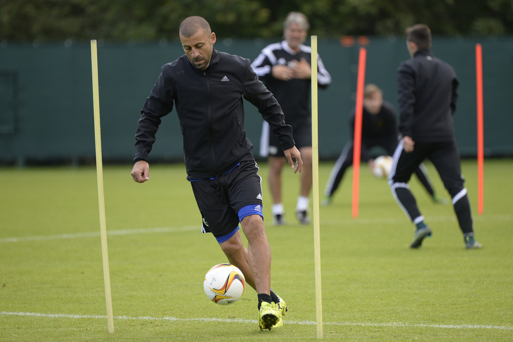 Walter Samuel of Switzerland's soccer team FC Basel during a training session in the St. Jakob-Park training area in Basel, Switzerland, on Wednesday, September 30, 2015. Switzerland's FC Basel 1893 is scheduled to play against Poland's KKS Lech Poznan in an UEFA Europa League group I group stage matchday 2 soccer match on Thursday, October 1, 2015. (KEYSTONE/Georgios Kefalas)