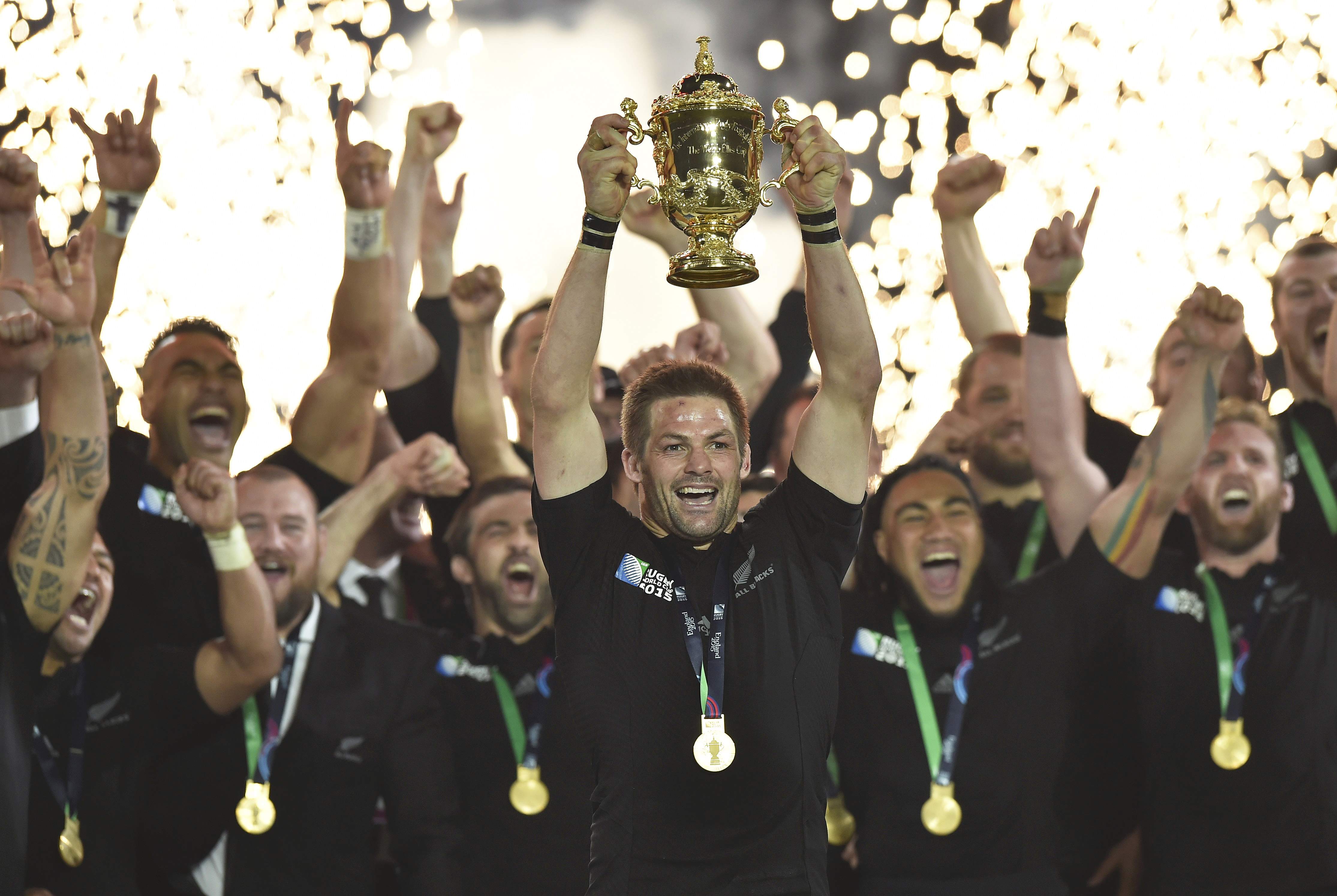 Captain Richie McCaw of New Zealand holds up the Webb Ellis Cup after winning the Rugby World Cup Final against Australia at Twickenham in London, October 31, 2015. New Zealand won by 34-17. REUTERS/Toby Melville TPX IMAGES OF THE DAY