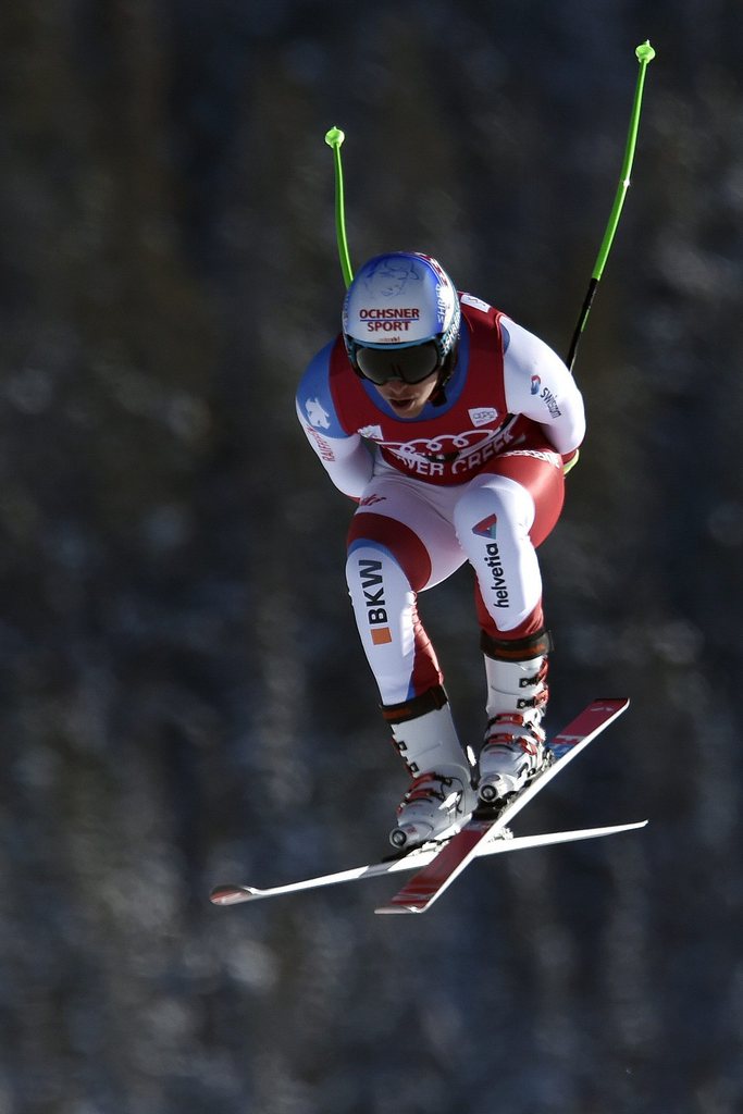 epa05052281 Carlo Janka of Switzerland in action during the men's FIS Alpine Ski World Cup Downhill training run in Beaver Creek, Colorado, USA, 02 December 2015. EPA/JOHN G. MABANGLO
