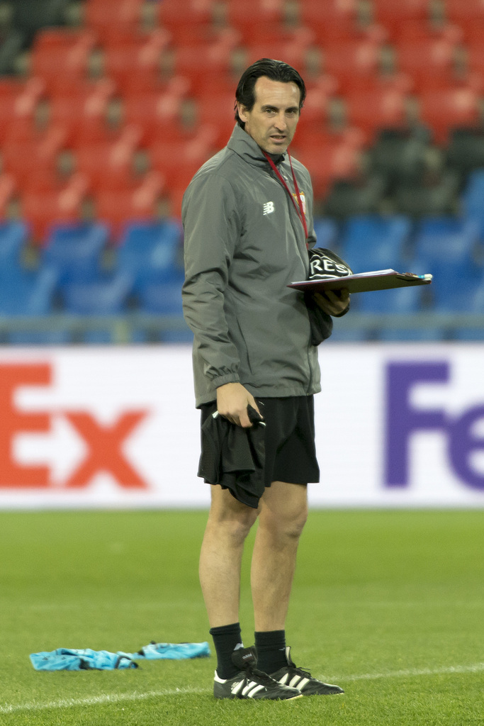 Unai Emery, head coach of Spain's soccer team Sevilla FC, during a training session in the St. Jakob-Park stadium in Basel, Switzerland, on Wednesday, March 9, 2016. Spain's Sevilla Futbol Club is scheduled to play against Switzerland's FC Basel 1893 in an UEFA Europa League Round of 16 first leg soccer match on Thursday, March 10, 2016. (KEYSTONE/Georgios Kefalas)