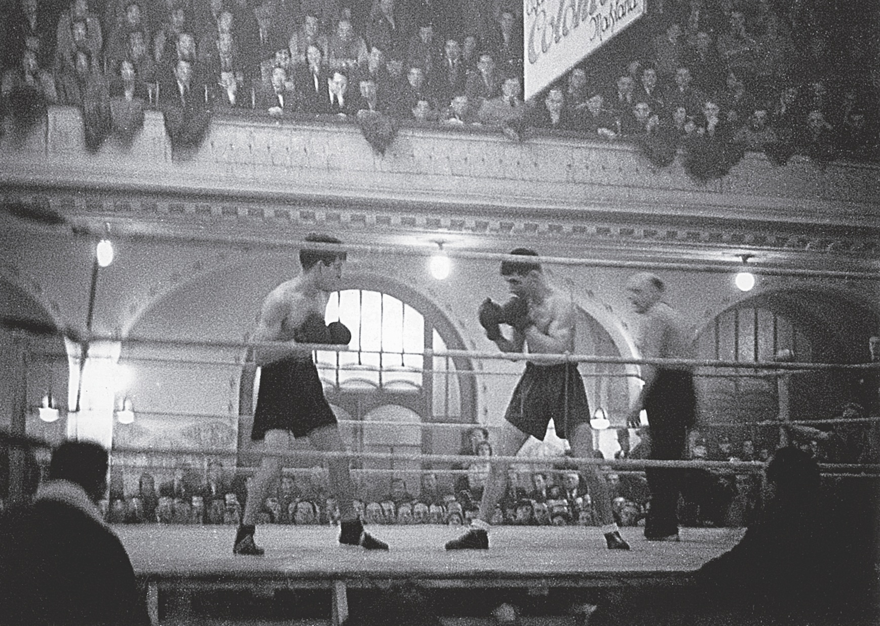 In seiner Heimatstadt Genf konnte Maurice Dubois (rechts) 1935 den Italiener Gino Cattaneo nach Punkten bezwingen.