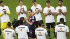 FC Basles Philipp Degen wird verabschiedet vor dem Fussball Meisterschaftsspiel der Super League zwischen dem FC Basel 1893 u
