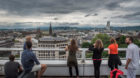 <p>Auch ein bewölkter Himmel kann entzücken: Aussicht von der Dachterrasse des <a href="http://www.nsh.ch/start/">NSH Bildu