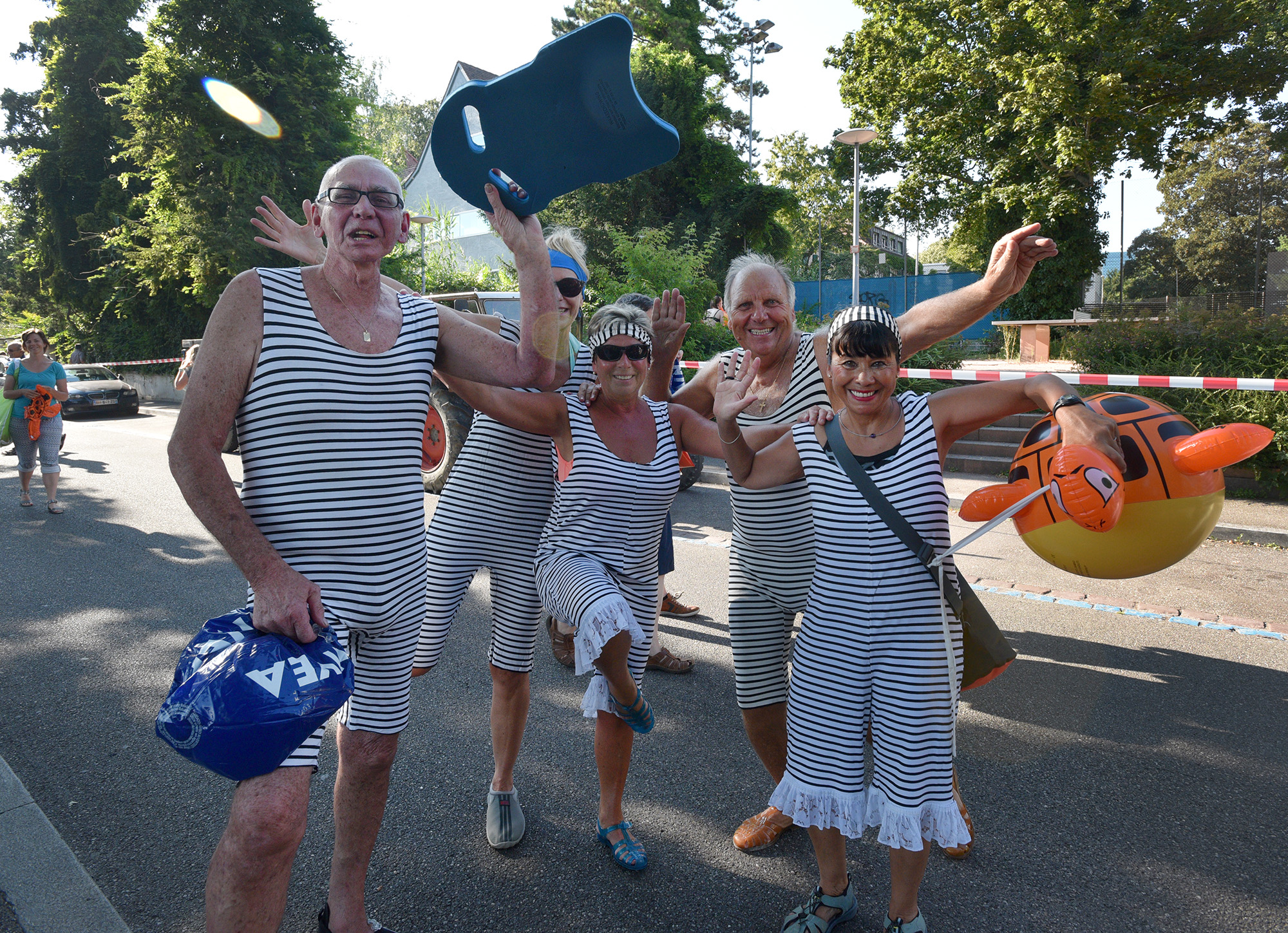 5000 genossen den Bach – doch es reichte nicht zum Rekord-Schwumm