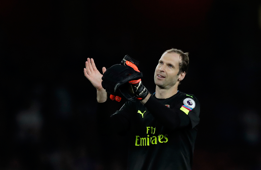 Arsenal goalkeeper Petr Cech applauds the supporters at the end of the English Premier League soccer match between Arsenal and Chelsea at the Emirates Stadium in London, Saturday, Sept. 24, 2016. Arsenal won 3-0. (AP Photo/Matt Dunham)