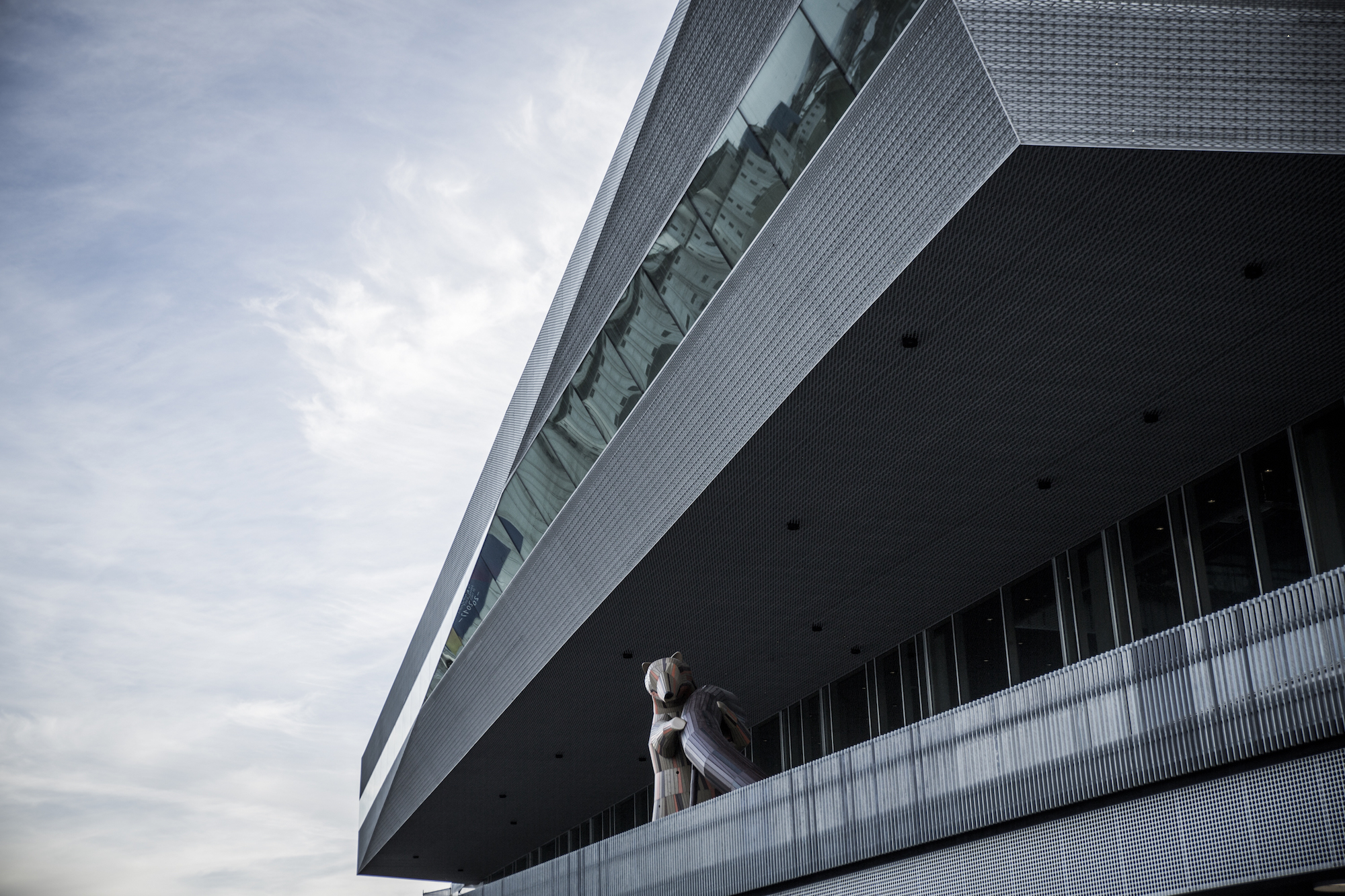 Dokk1 ist nur eine der neuen architektonischen Prestigebauten. Prominent im Hafen liegend findet sich hier eine moderne Bibliothek und das Kundencenter der Stadtverwaltung.
