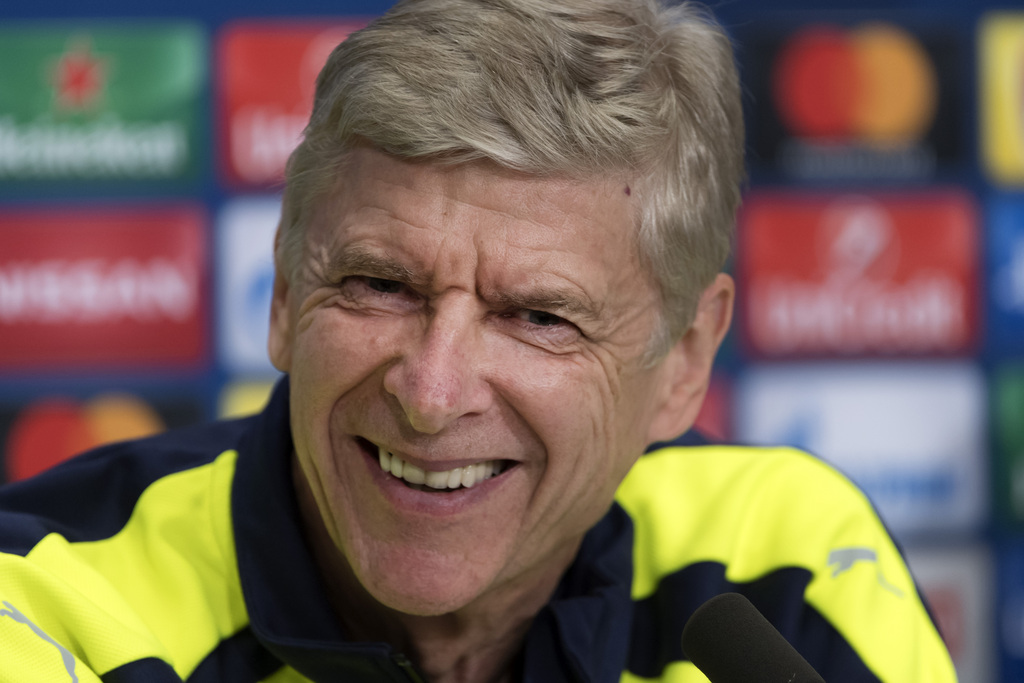 Arsene Wenger, head coach of England's Arsenal FC, smiles during a press conference in the St. Jakob-Park stadium in Basel, Switzerland, on Monday, December 5, 2016. England's Arsenal FC is scheduled to play against Switzerland's FC Basel 1893 in an UEFA Champions League Group stage Group A matchday 6 soccer match on Tuesday, December 6, 2016. (KEYSTONE/Georgios Kefalas)