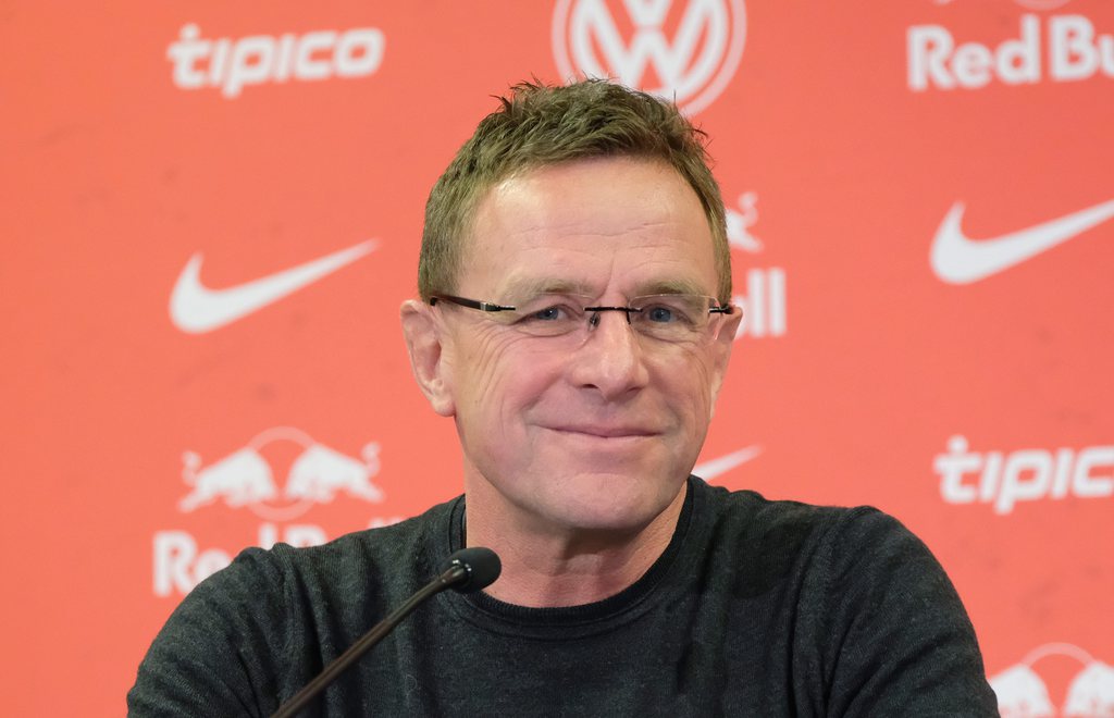 epa05682458 Ralf Rangnick, sports director of the Bundesliga soccer club RB Leipzig, speaks during a press conference at the Red Bull training centre in Leipzig, Germany, 19 December 2016. On 21 December, RB Leipzig faces FC Bayern Munich at the Allianz Arena in Munich. EPA/Sebastian Willnow