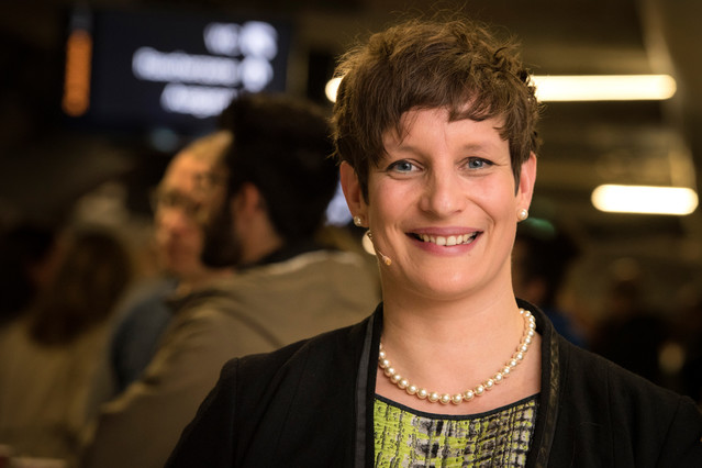 Diese Frau will Basler Lehrern Humor beibringen class=