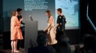 «Depot»-Leiterinnen Matylda Krzykowski und Rebekka Kiesewetter bei der Verleihung des Swiss Design Award.