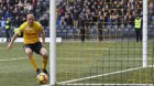 02.04.2018; Bern; Fussball Super League - BSC Young Boys - FC Basel;
Pfostenschuss von Valentin Stocker (Basel) Steve von Ber